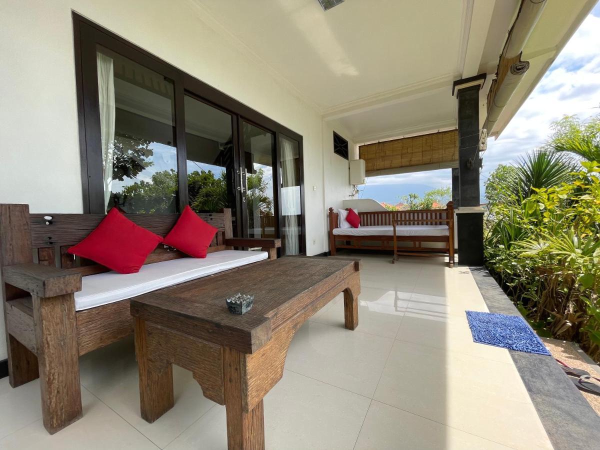 The Bbq Guest House Amed  Exterior photo