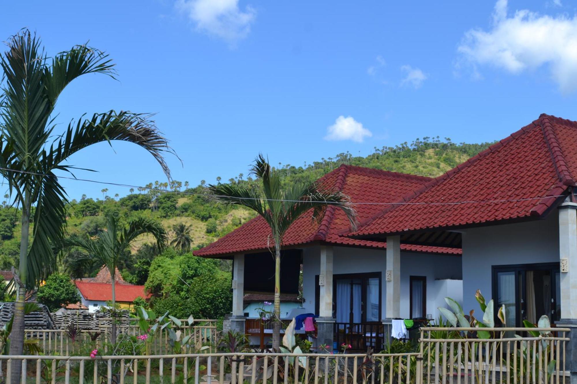 The Bbq Guest House Amed  Exterior photo