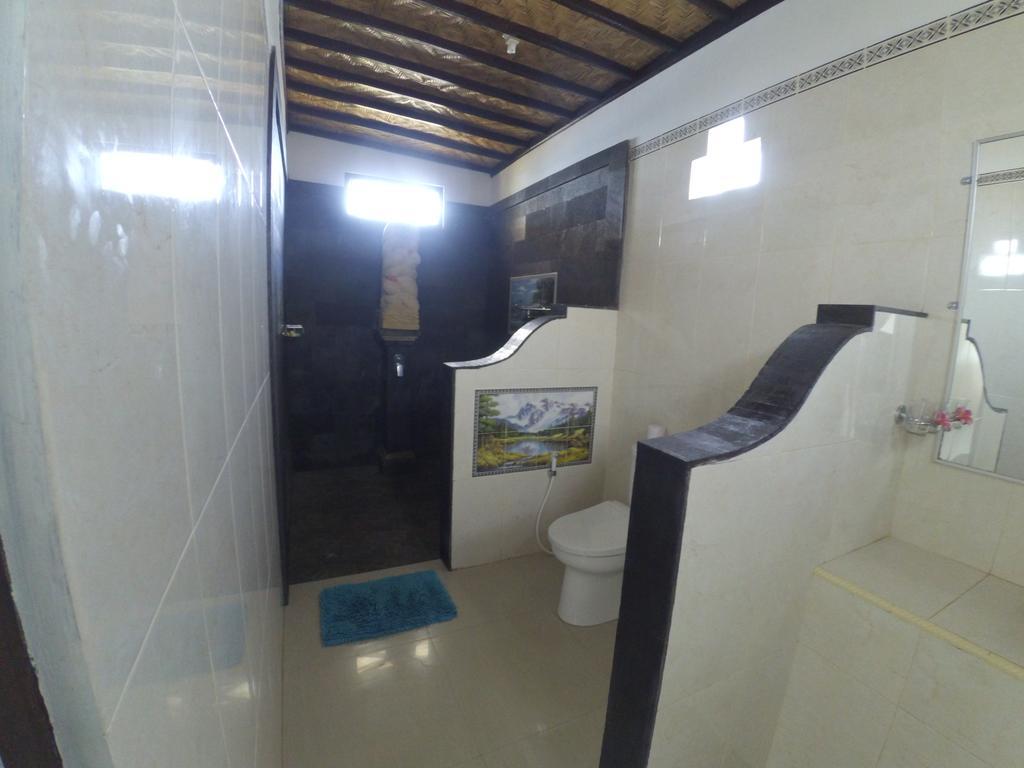 The Bbq Guest House Amed  Room photo
